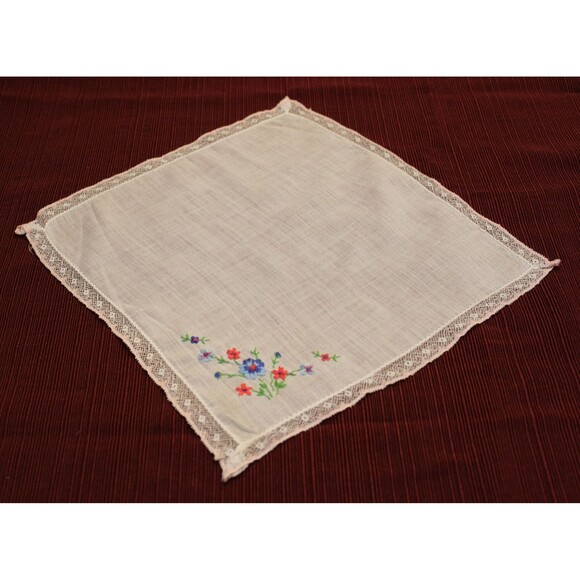 Vintage Floral White Linen Handkerchief w/Lace Edge & Embroidered Flowers Hankie - Picture 1 of 4